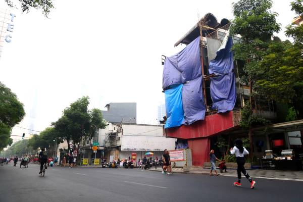 Pemkot Surabaya Bongkar JPO Siola, Siap Bangun Pengganti Modern dan Estetik