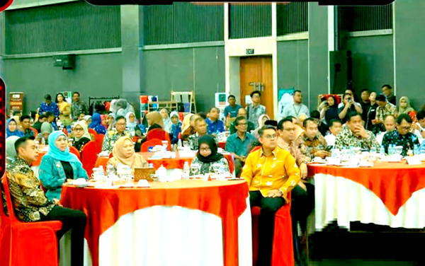 Khofifah Silaturahmi Masyarakat Jatim di Sulteng, Perkuat Kemitraan Dagang dan Transformasi Teknologi