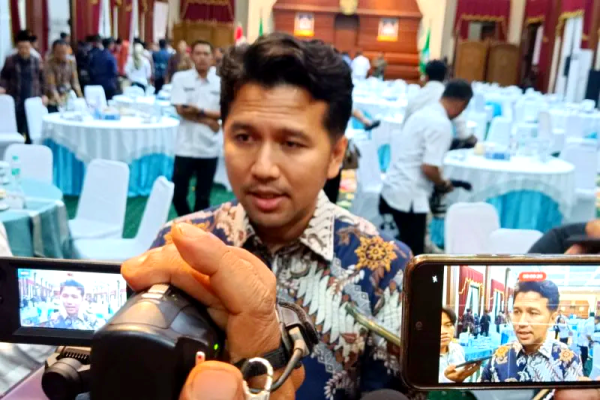 Emil Dardak Ingatkan Kepala Daerah Waspada Dampak Global, Jangan Terlena Kinerja Ekonomi Jatim