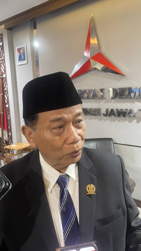 Rasiyo Bicara Harapan untuk Guru Non-ASN