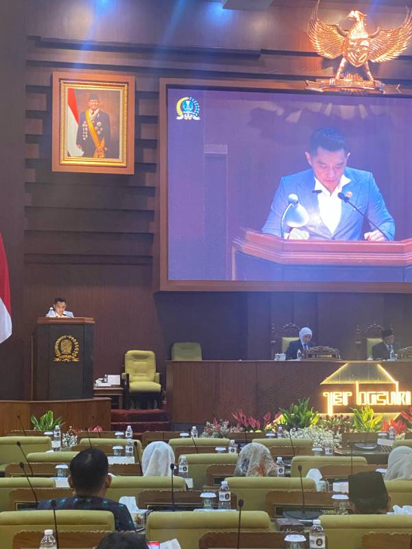 Investasi Tak Merata hingga Stunting Jadi Catatan Fraksi PDI Perjuangan
