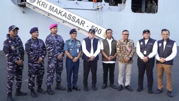 Peringati Hari Jadi Ke-81, Pemprov Jatim Bawa Misi Kemanusiaan Masif ke Sumenep Gunakan KRI Makassar 590