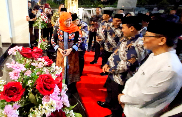 Gubernur Khofifah Resmikan Masjid Nurul Hayat, Ikhtiar Satukan Iman dan Profesionalisme ASN