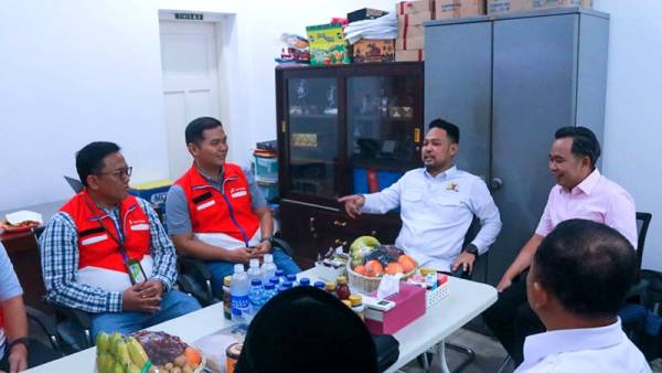 Cegah Krisis BBM, Gus Rivqy & Gus Bupati Jember Usulkan Distribusi via Kereta Api