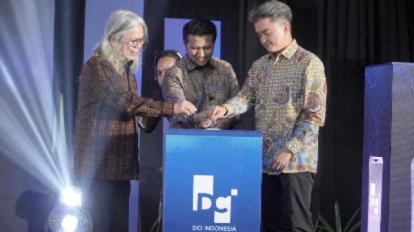 Wagub Jatim Resmikan E2 Data Center, Percepat Ekonomi Digital Daerah