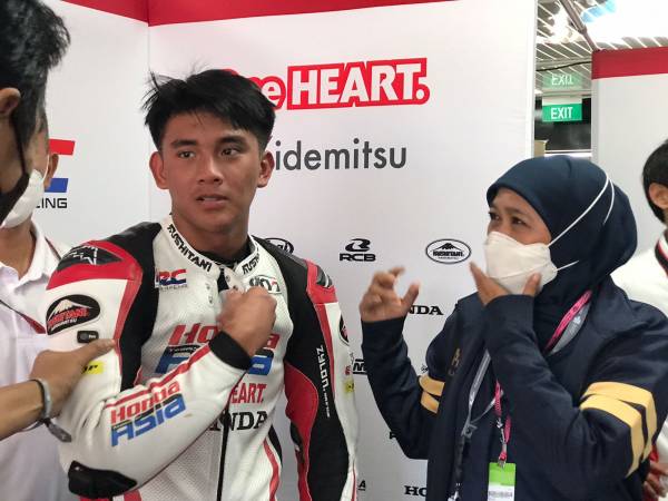 Mario Aji Finish P14 di Moto3 GP Mandalika, Khofifah: Kami Bangga Mario, Selamat Atas Dua Poin Pertama