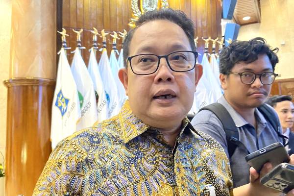 Pemprov Jatim Minta Pusat Kaji Ulang Rencana Penyaluran Gaji PNS via Koperasi Desa