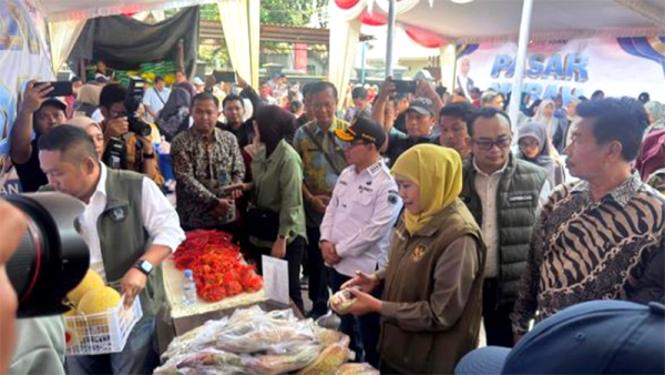 Lapis Program Daerah, Pemprov Jatim Gelar Pasar Murah di Mojoanyar Tekan Inflasi