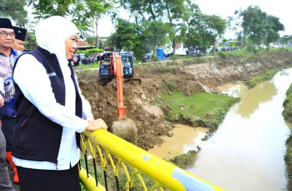 Normalisasi Sungai Dipercepat, Khofifah Tegaskan Komitmen Atasi Banjir Pamekasan