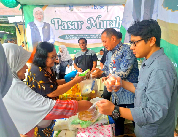 Kendalikan Inflasi Jelang Nataru, Pemprov Jatim Gelar Pasar Murah di BPBD Jatim