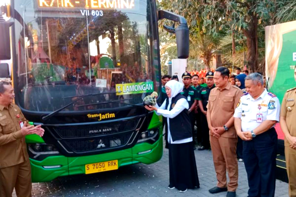 Apresiasi Hari Santri, Gubernur Khofifah Berlakukan Trans Jatim Gratis Sehari Penuh