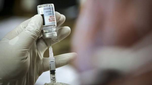 Jokowi Rencanakan Vaksin Booster Bagi Peserta BPJS di Tahun 2022