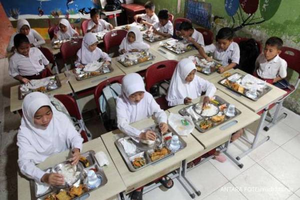 Program MBG di Jatim: Capaian Besar, Tantangan Serius