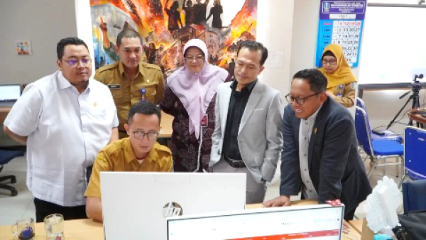 Komisi A DPRD Jatim Tinjau Kesiapan Digital Diskominfo