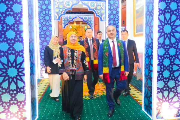 Jatim–Uzbekistan Perkuat Wisata Religi, Bidik Jalur Ziarah Internasional