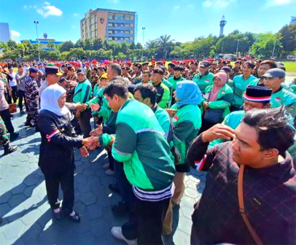 Khofifah Ajak Warga Jatim Bersatu Jaga Kondusivitas