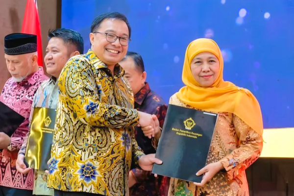 10 Tahun WTP, Khofifah Bidik Rekor Lagi Jatim Tak Mau Tergelincir di 2025