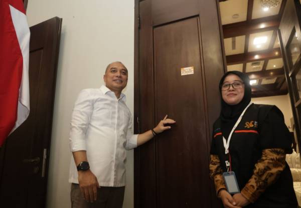 Wali Kota Eri Jadi Responden Sensus Ekonomi 2026, Ajak Warga Surabaya Dukung Pendataan BPS