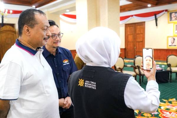 Khofifah Apresiasi Prestasi Lifter Jatim di Asian Games 2026, Siapkan Penyambutan Khusus di Grahadi