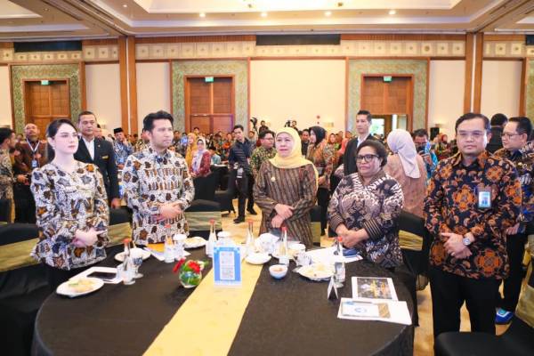 Khofifah Kunci Arah Pembangunan Jatim 2027 Data Akurat dan Kolaborasi Jadi Senjata Utama
