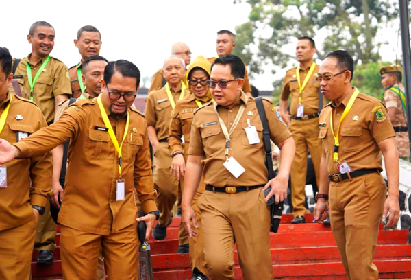 Pemotongan TKD Tekan Fiskal Jatim, Pemprov Ajukan Rp10 Triliun untuk Pembangunan 2026