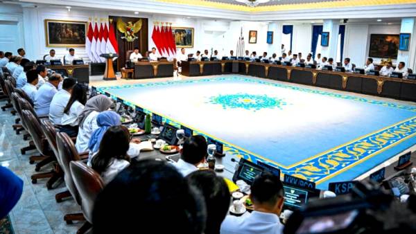 Prabowo Pimpin Evaluasi Kabinet Merah Putih