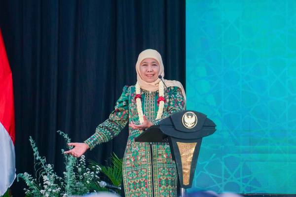 Khofifah Ajak Siswa Teladani Pejuang Pendidikan Bangun Karakter Majukan Peradaban Bangsa