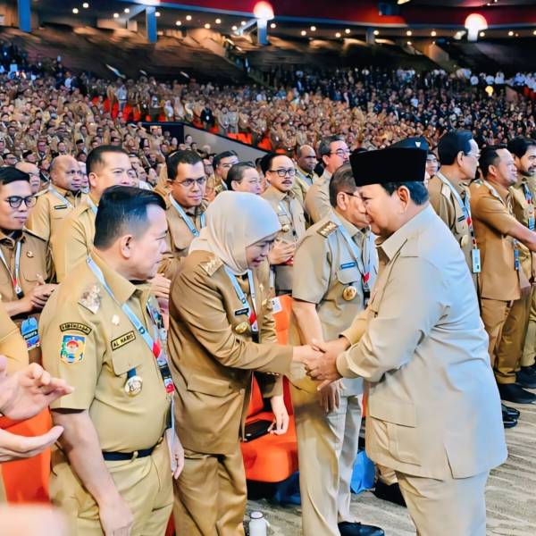 Rakornas Dipimpin Presiden Prabowo, Khofifah Tegaskan Jawa Timur Siap Gaspol Program Prioritas Nasional