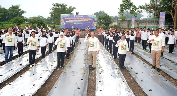 Program SIKAP Jatim Pecahkan Dua Rekor MURI, Libatkan 110 Ribu Siswa Dukung Ketahanan Pangan