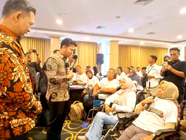 Emil Dardak Dorong Disabilitas Jadi Fasilitator Digital UMKM
