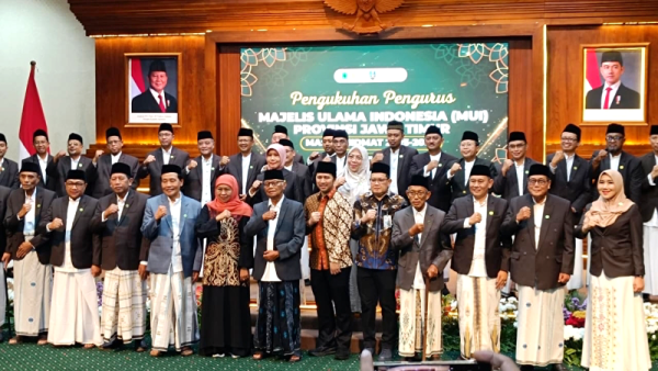 Khofifah Ajak MUI Jatim Maksimalkan Syiar Islam Melalui Media Sosial