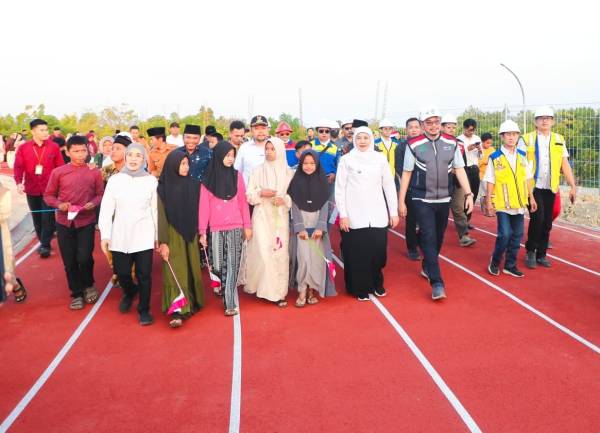 Gubernur Khofifah Tinjau Progres Sekolah Rakyat Terintegrasi di Sampang: Alhamdulillah  Fasilitas Asrama, Ruang Belajar, Masjid Hingga Sarana Olahraga Sangat Memadai