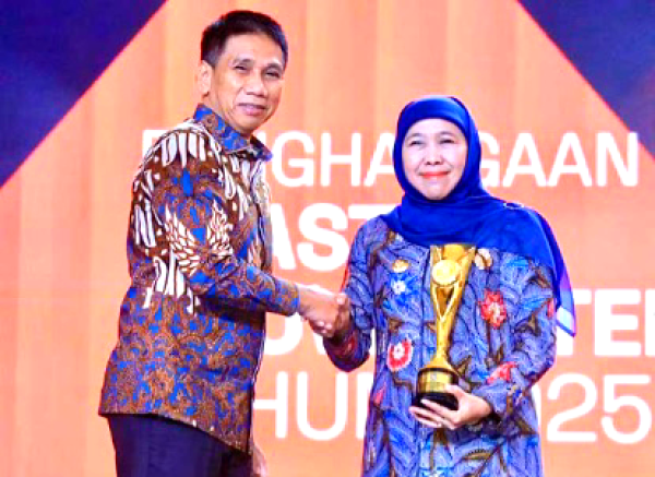 Pemprov Jatim Sabet Dua Penghargaan Bergengsi di Innovative Government Award 2025