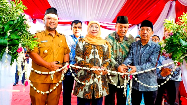 Khofifah Resmikan Stasiun CNG Gresik, Langkah Nyata Wujudkan Green Economy Jatim