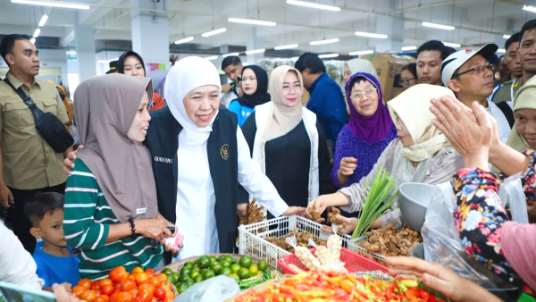 Khofifah Pastikan Harga Sembako Jatim Stabil Pasca Lebaran 2026