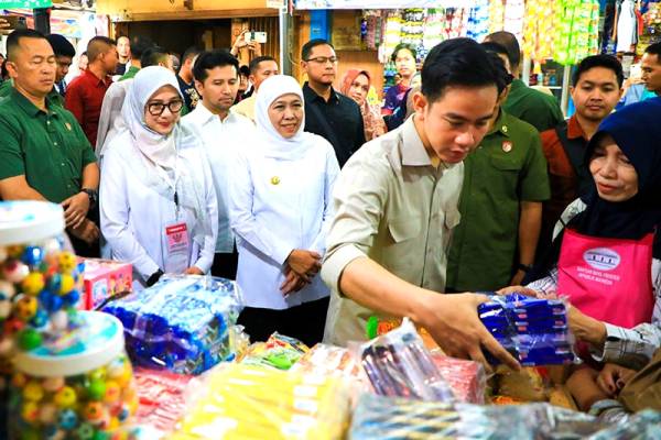 Wapres Gibran Blusukan ke Pasar Banyuwangi, Pastikan Harga Sembako Aman