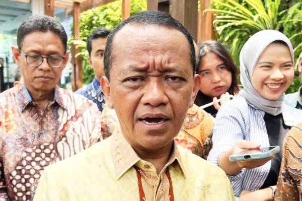 Bahlil Gandeng Swasta Bahas Skema Harga BBM Nonsubsidi di Tengah Lonjakan Harga Minyak Dunia