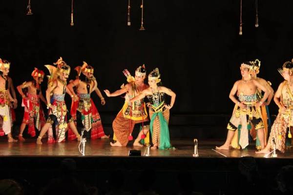 Menelisik  Teater Tradisional di Indonesia