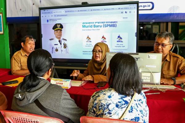 Cegah Titip Alamat saat SPMB, Pemkot Surabaya Andalkan Validasi Domisili Melalui Cek In Warga