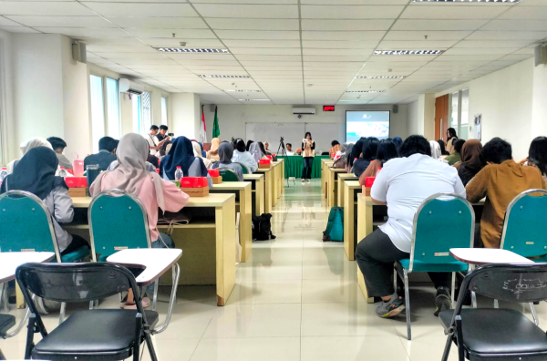 Kolaborasi Mafindo dan UHW Perbanas Siapkan Mahasiswa Hadapi Era AI