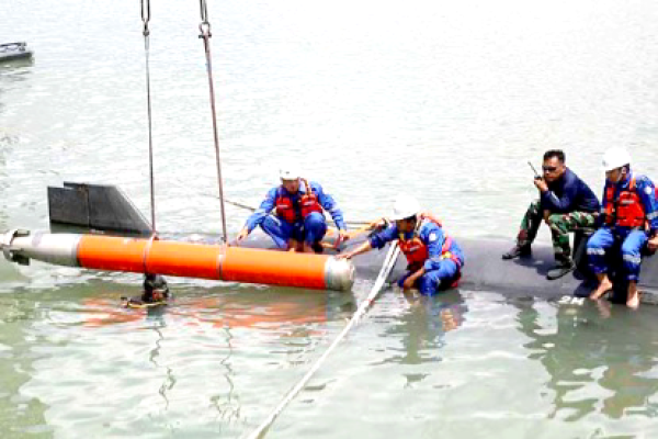 Menhan Sjafrie Bangga, Indonesia Jadi Negara ke-4 Kuasai Kapal Selam Tanpa Awak