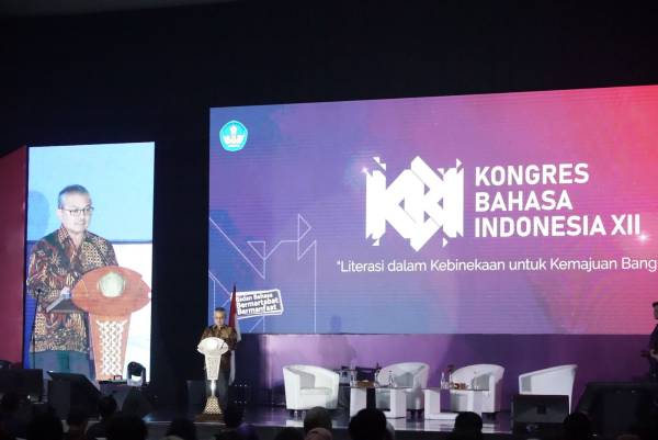 Perkuat Peran Guru Bahasa Indonesia