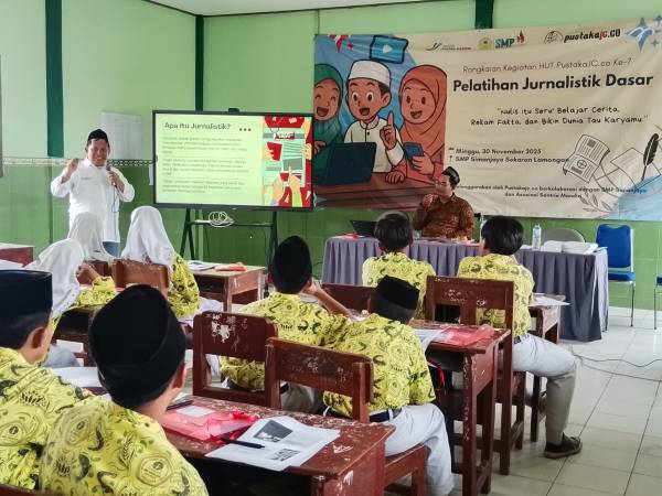 Meriah! Pelatihan Jurnalistik Dasar Warnai Perayaan HUT Ke-7 PustakaJC.co di SMP Simanjaya