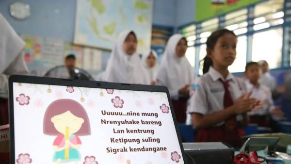 Kemis Mlipis Antar Surabaya Raih Apresiasi Kemendikdasmen