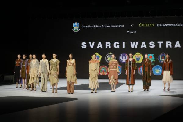 Gubernur Khofifah Apresiasi Murid SMK Jatim Tembus Panggung Fashion Dunia Ini Bukti Pendidikan Vokasi Kita Berkelas Global