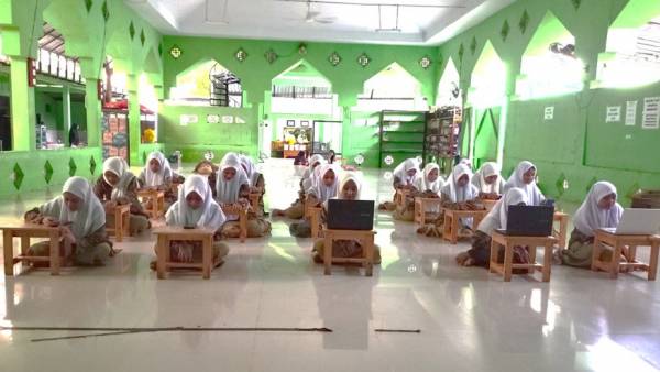 42.429 Santri PPS Wustha Ikuti Ujian Kesetaraan Tahun Pendidikan 2023/2024