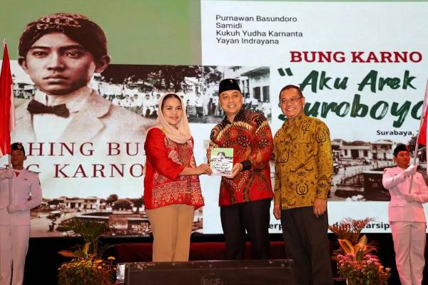 Tak Ingin Generasi Lupa Sejarah, Pemkot Surabaya Wajibkan Buku Bung Karno di Sekolah