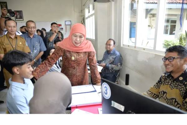 SPMB 2026 Lebih Mudah, Pemprov Jatim Perpanjang Layanan PIN dan Tambah Operator