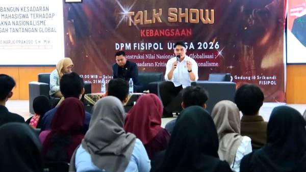 Talkshow Kebangsaan Unesa, Cahyo Ingatkan Pentingnya Nasionalisme bagi Mahasiswa