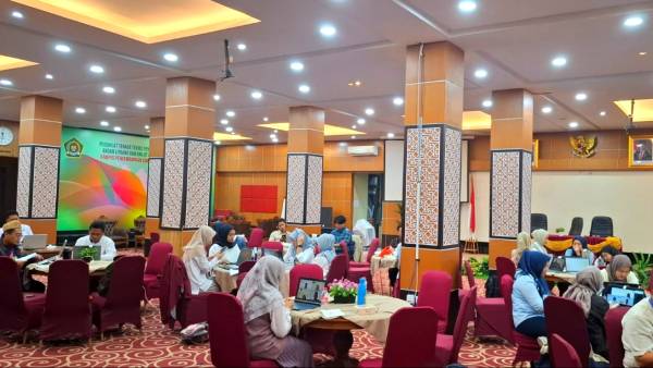 Ribuan Berebut, Kemenag Hanya Siapkan 230 Beasiswa S2-S3 Dalam Negeri 2025